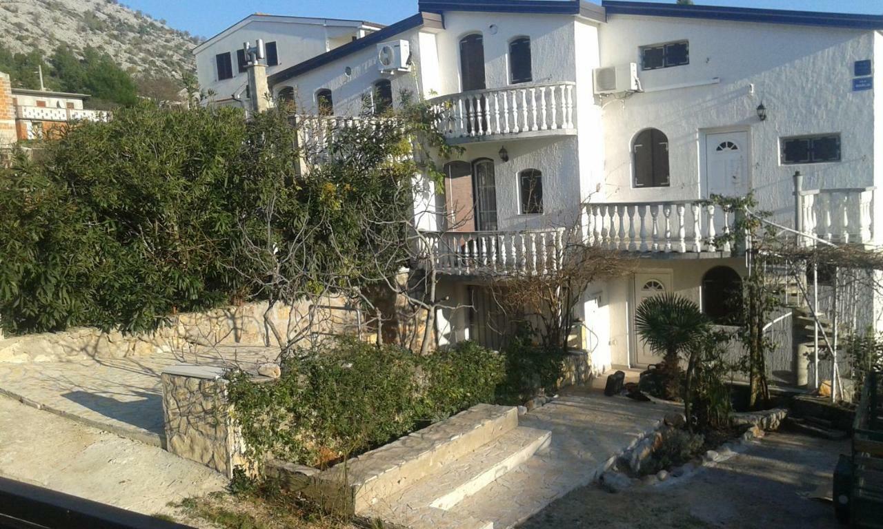 Apartmani Marija 스타리그라드 파클레니차 외부 사진