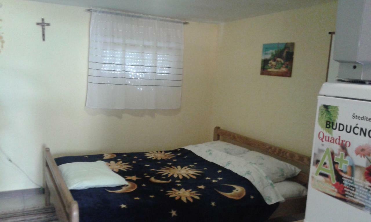 Apartmani Marija 스타리그라드 파클레니차 외부 사진